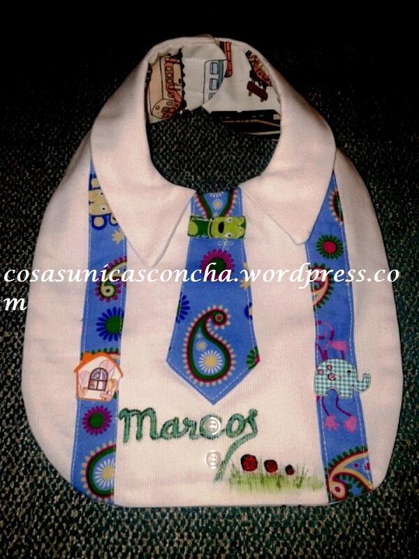  R. 074 Babero reversible y personalizado