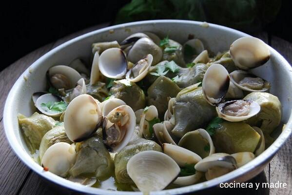 almejas-con-alcachofas 4