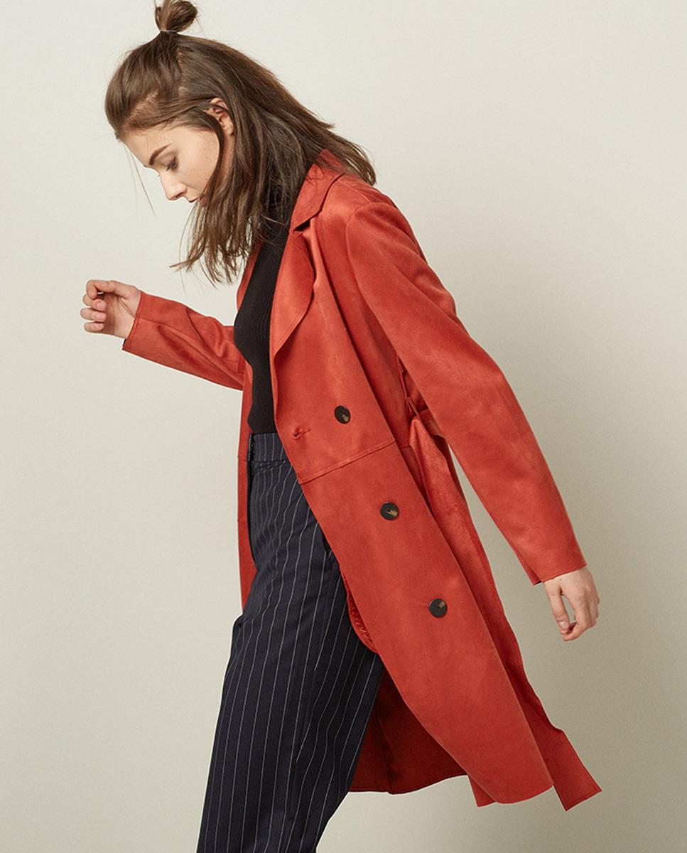 gabardina antelina roja