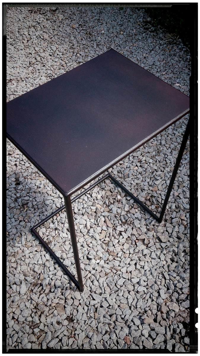 Mesitas para comer, estudiar o trabajar sin movernos del sillón