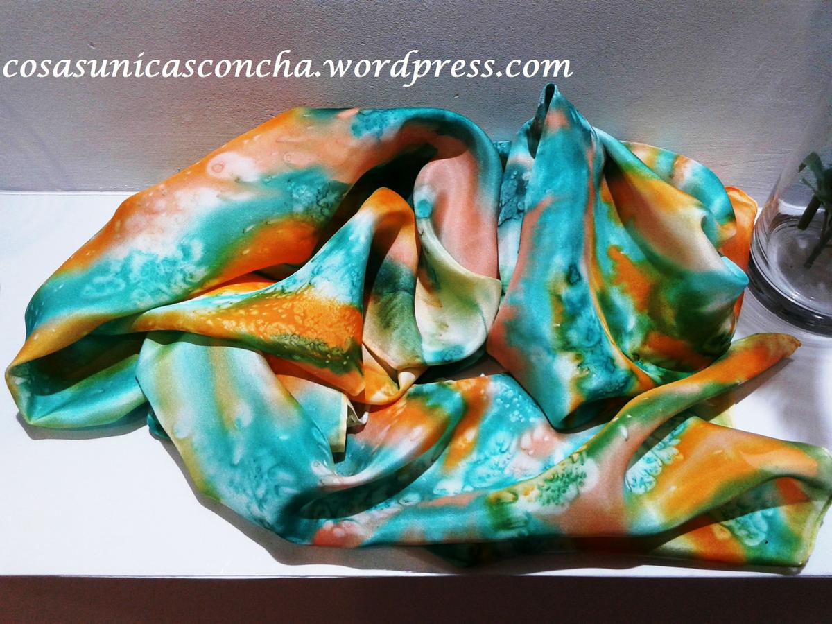 Fular de seda pintado a mano