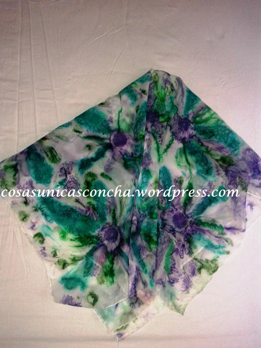 Pañuelo de seda pintado a mano