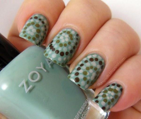 puntos alrededor de las uñas