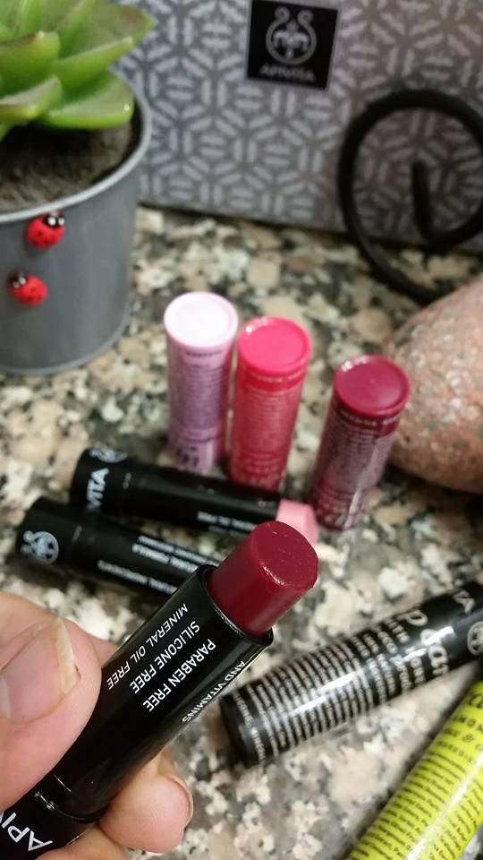 Labial Apivita Grosella Negra Tendencias NereMi