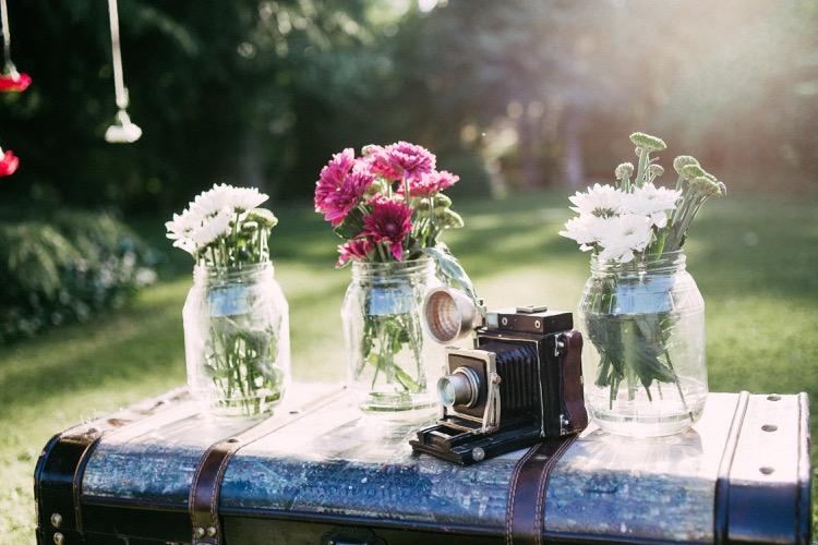 colores-de-boda-organizacion-bodas-044-photoobooth-maletas-vintage