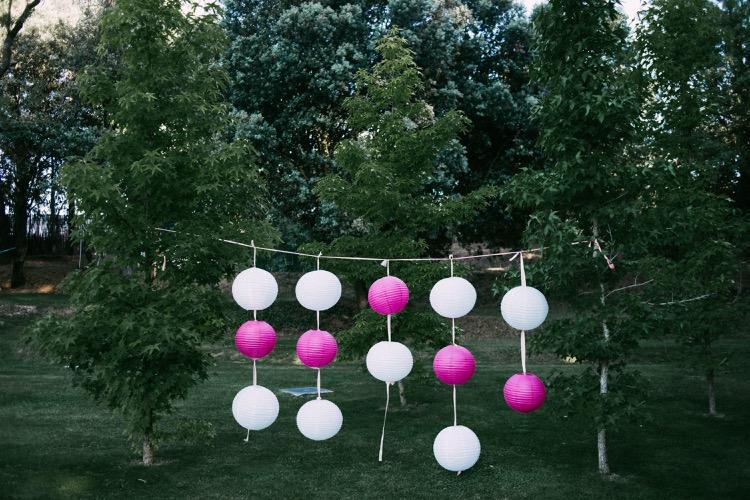 colores-de-boda-organizacion-bodas-051-decoracion-suspendida-farolillos