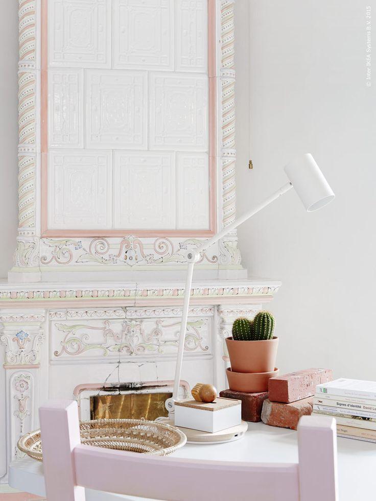 Muebles para cargar la batería del móvil. Lámpara RIGGAD