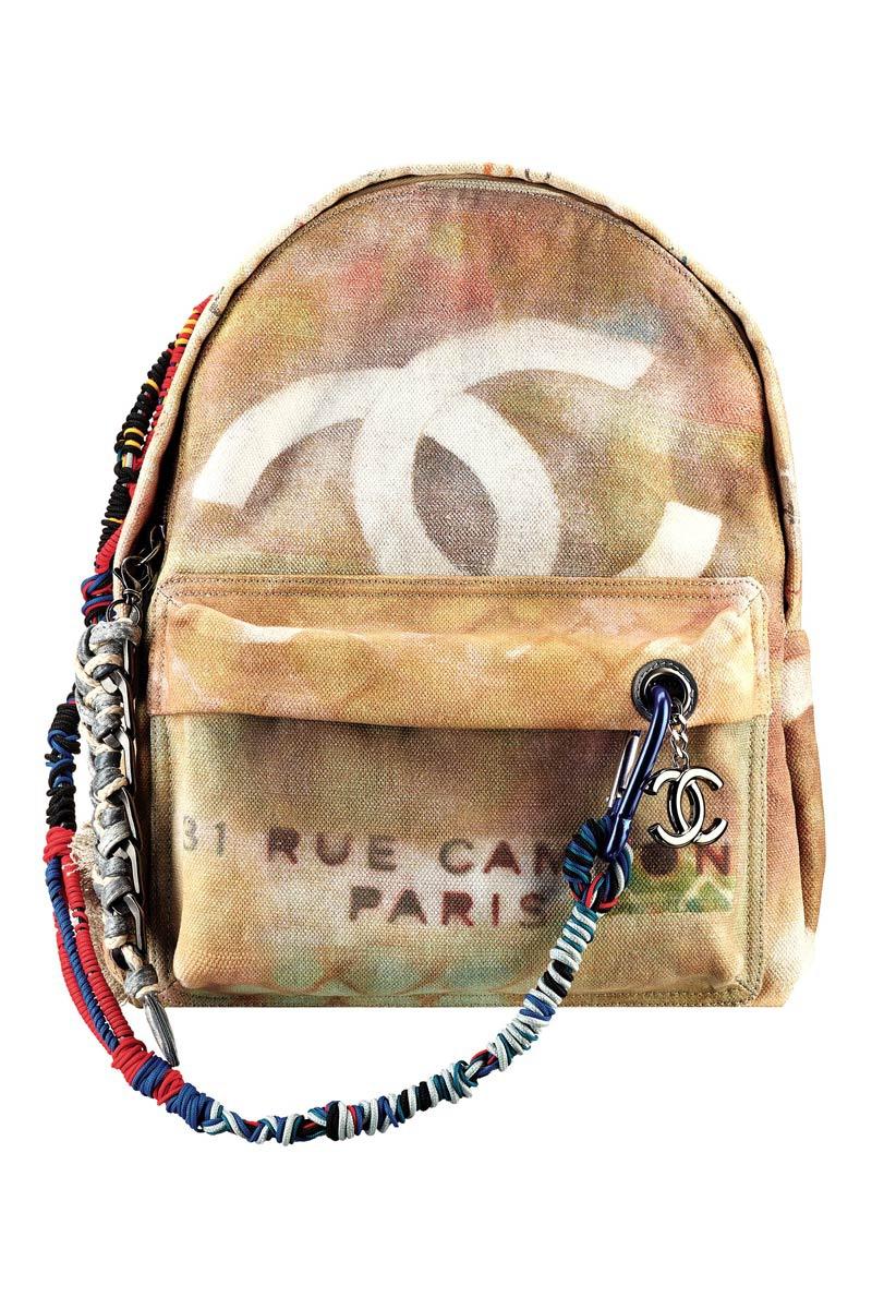 Mochila Grafiti Chanel/ Imagen: Vogue