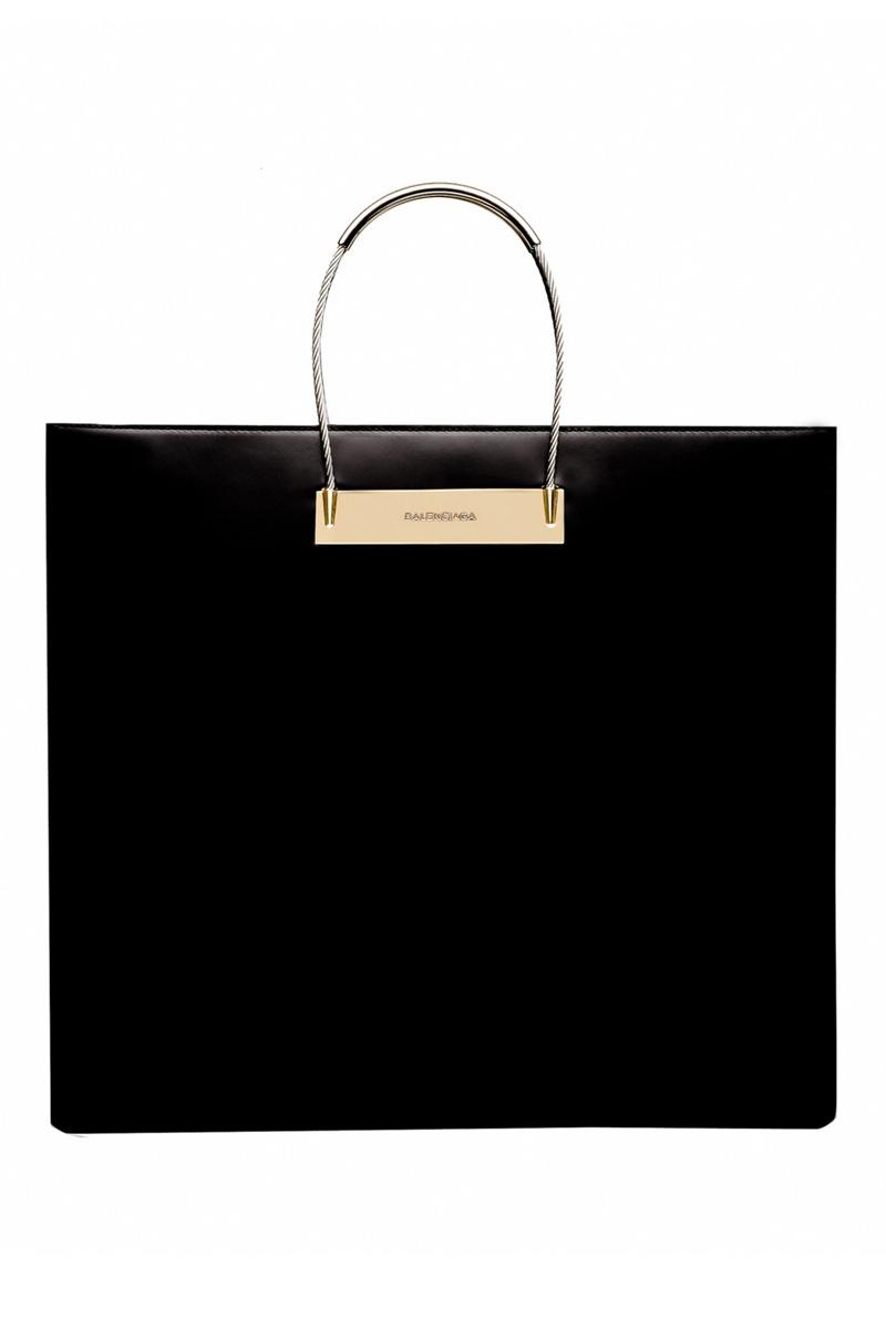 Tote de Balenciaga/ Imagen Vogue