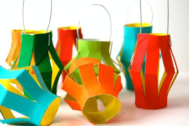 Farolillos decorativos con rollos de carton | Reciclar | DIY | Via www.sweethings.net