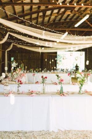 winter-farm-wedding-inspiration-Kimberly-Florence-Photography-Glamour-Grace-05