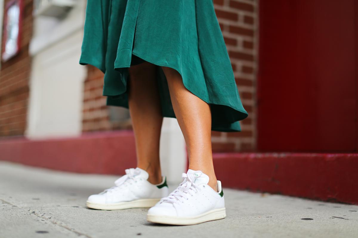 zapatillas blancas adidas moda