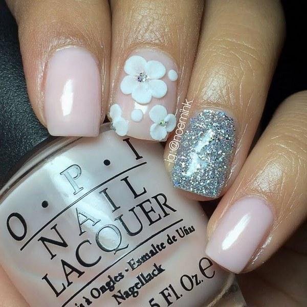 decoracion de uñas naturales en 3D