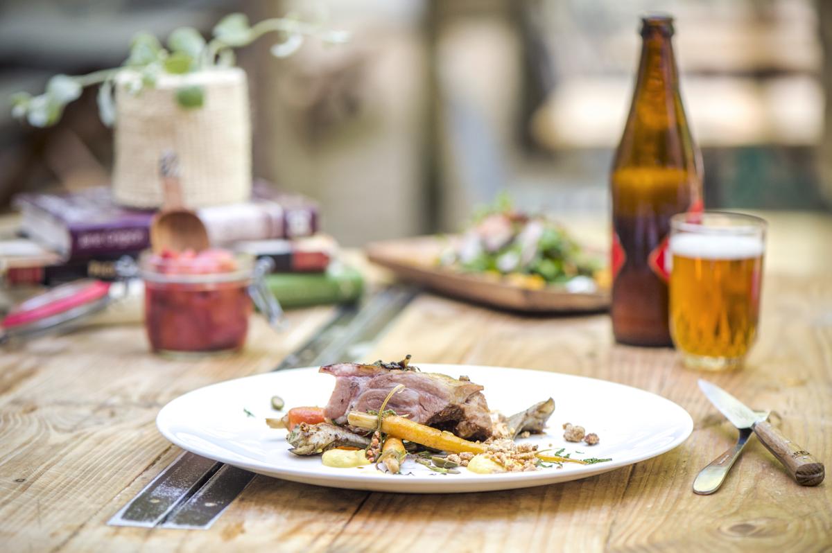 Karoo lamb med mintsås och sötinlagd morot