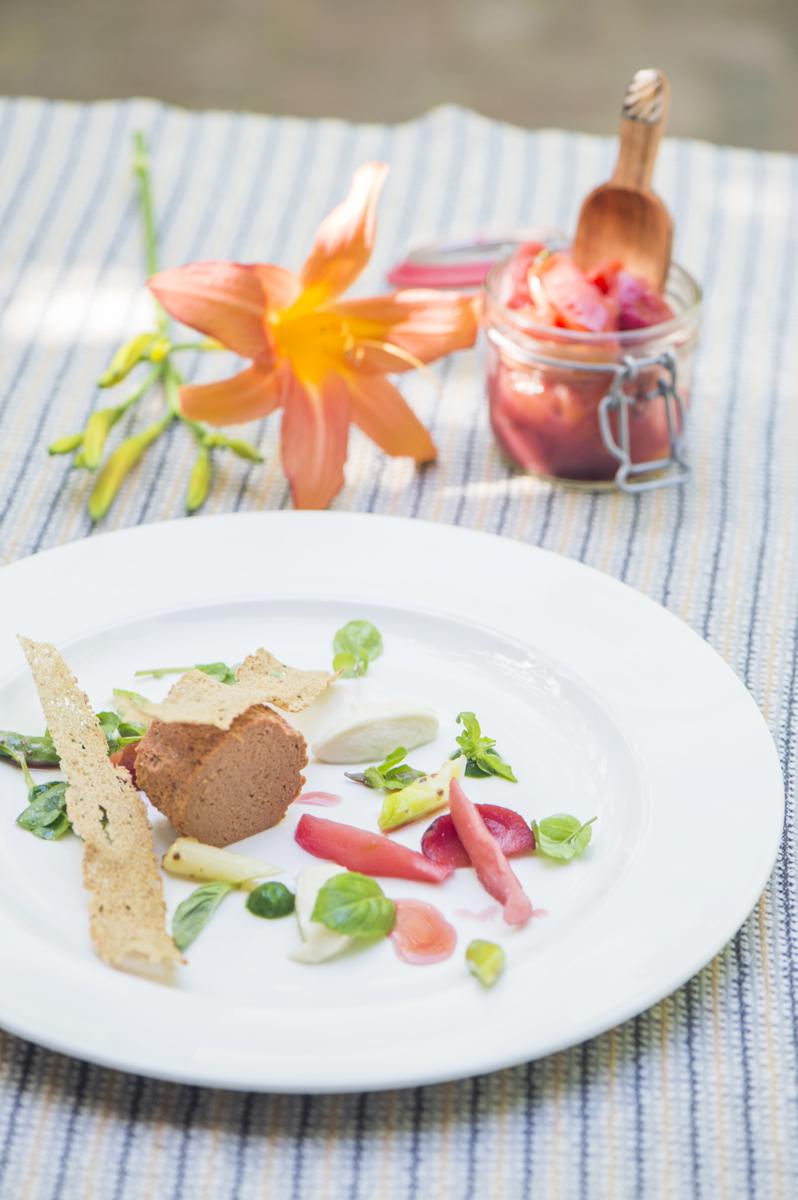 Kycklingleverkorv med blomkålskräm och senapsfrukt