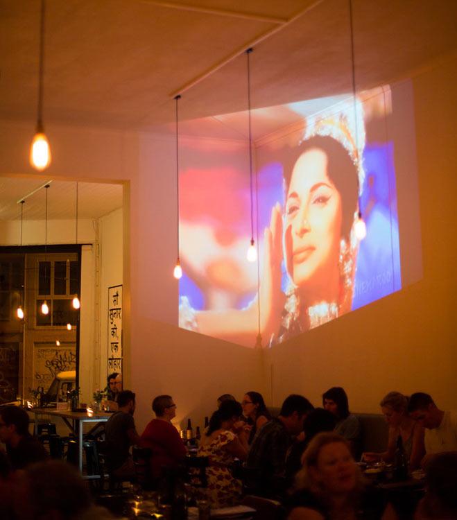 Horn please bollywood exibicion cantina india decoratualma dta