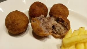 croquetas-bitterballen-003-2