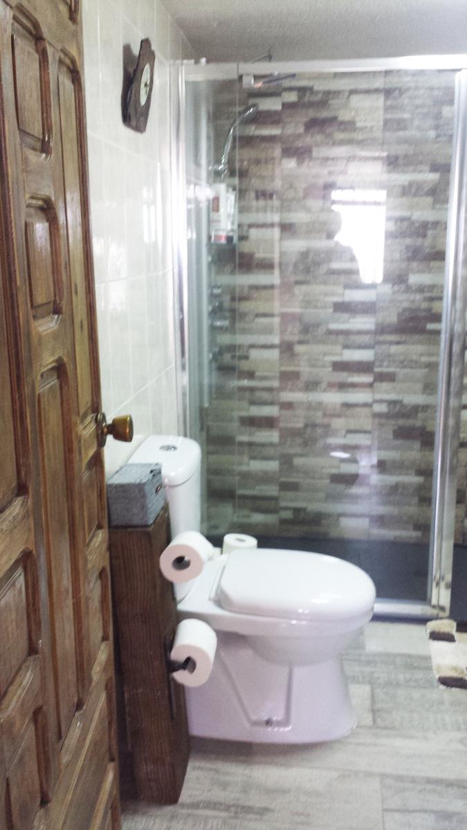 Baño rustico - Entrada