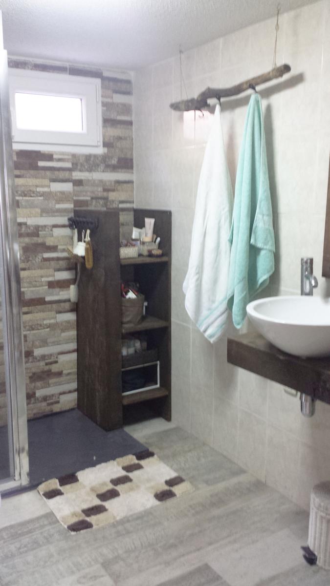 Baño rustico - Vista general 3