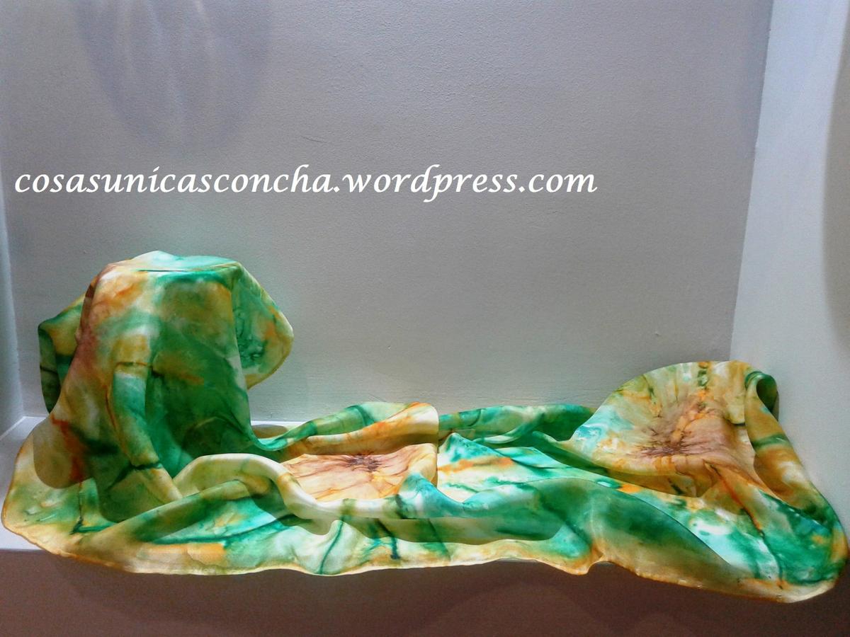 Fular de seda pintado a mano