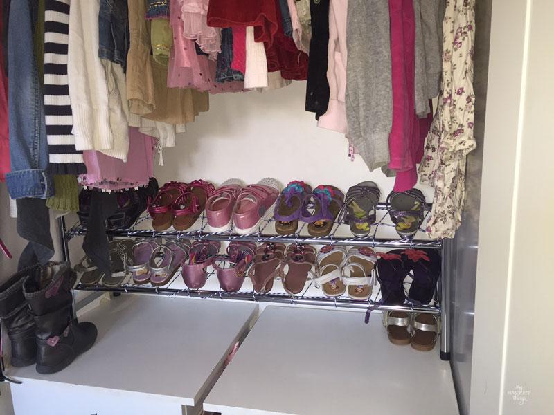 Zapatero para niños | Red de cordón para zapatos de niños | Via www.sweethings.net