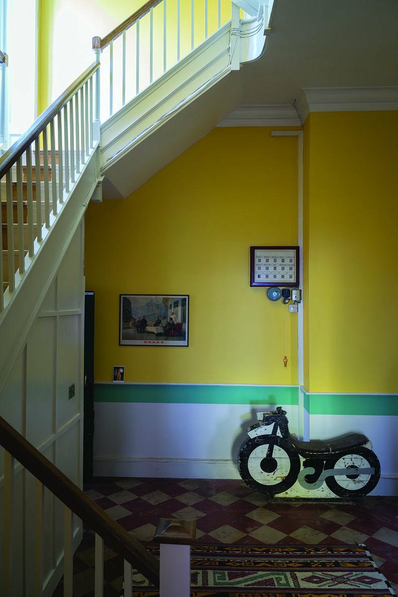 cómo pinto mi casa FarrowBall amarillo