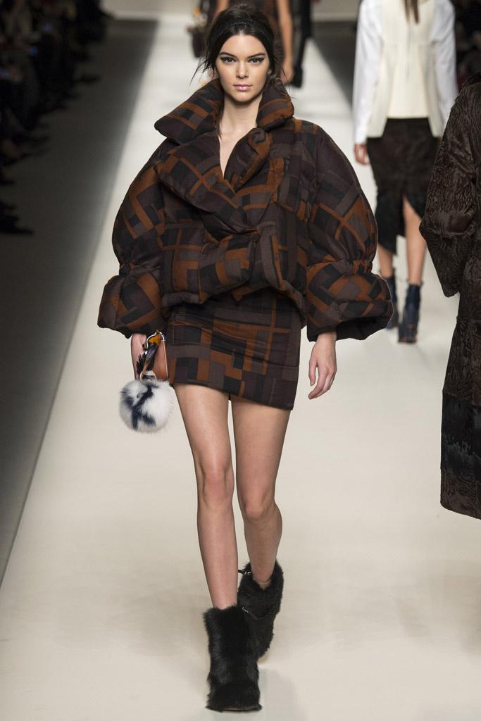 Fendi otoño invierno 2015-2016 14