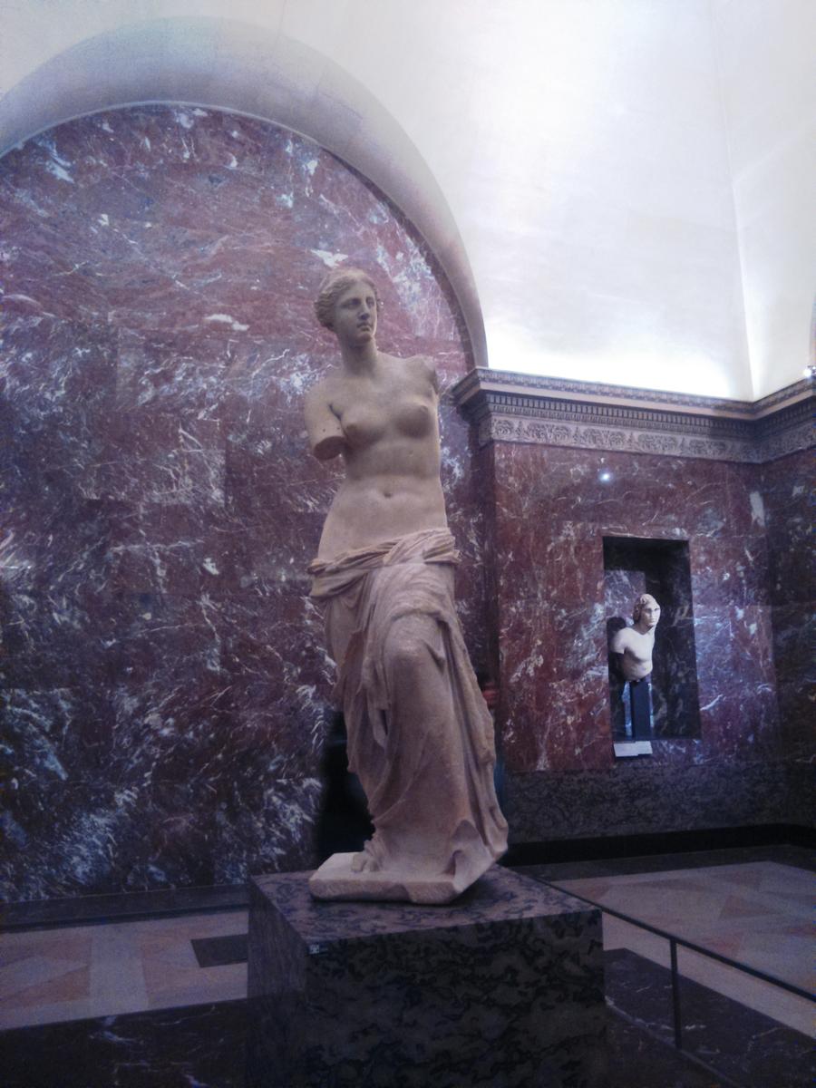 Afrodita o Venus de Milo, 110 a. C., Ala Sully-Planta Baja, Sala 16