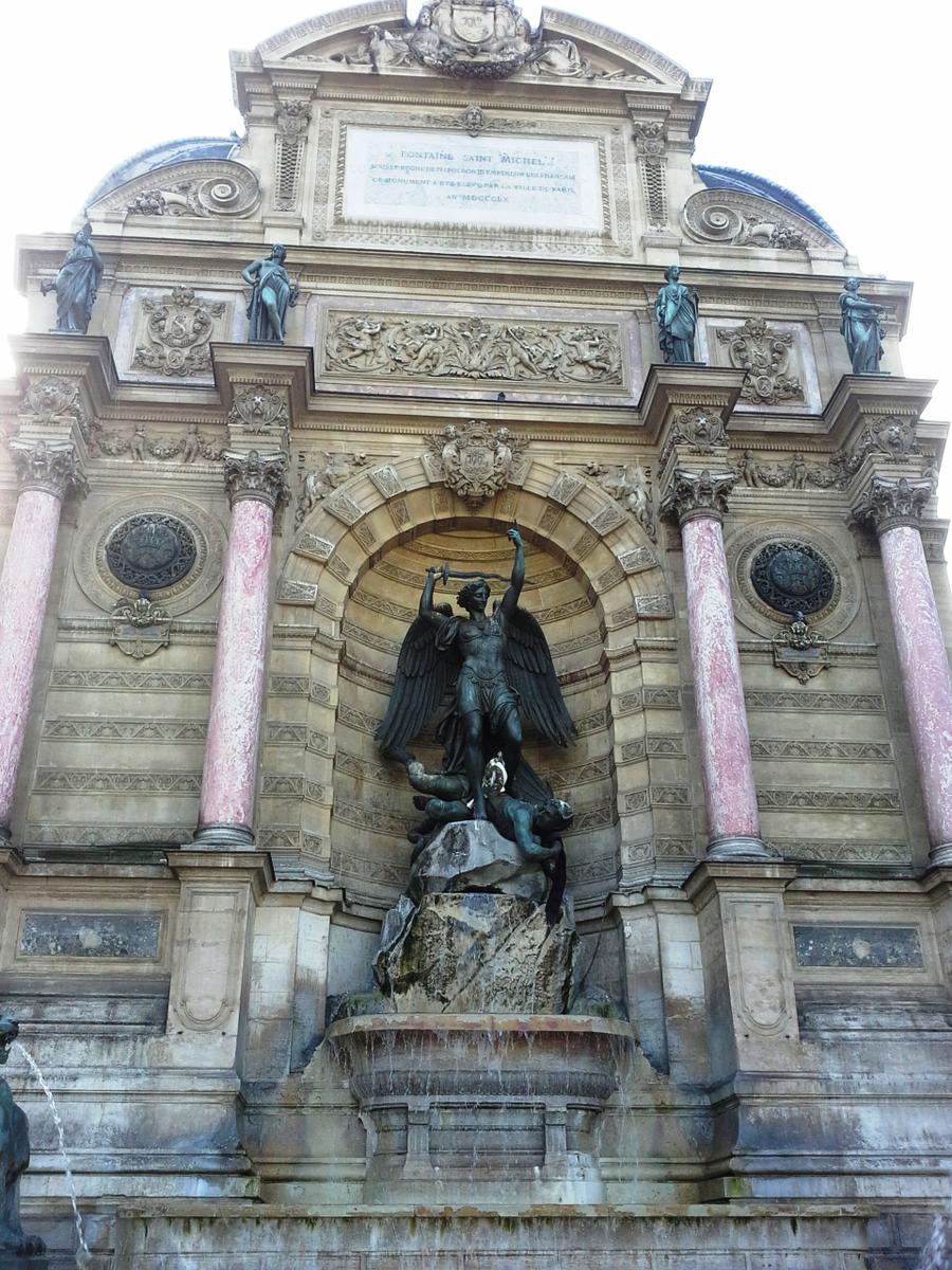 Fuente de San Michel