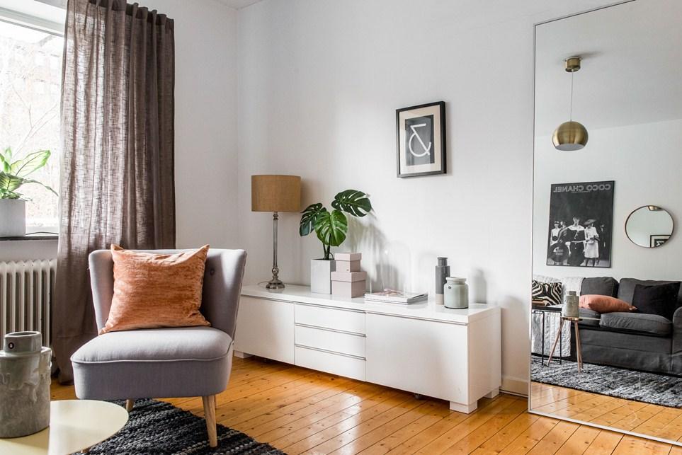 Distribuir un estudio: Ideas para separar la zona del dormitorio del salón.