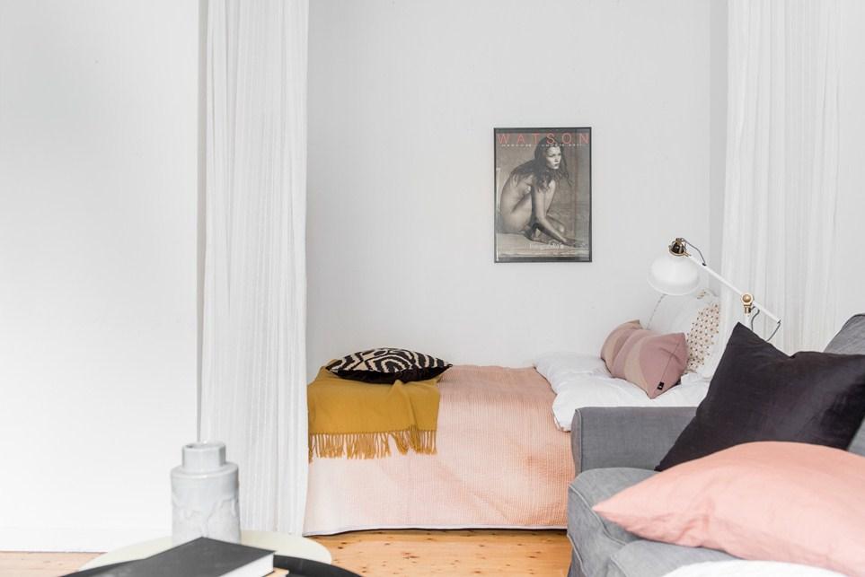 Distribuir un estudio: Ideas para separar la zona del dormitorio del salón.