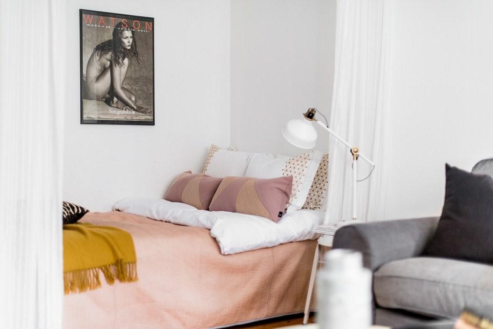 Distribuir un estudio: Ideas para separar la zona del dormitorio del salón.