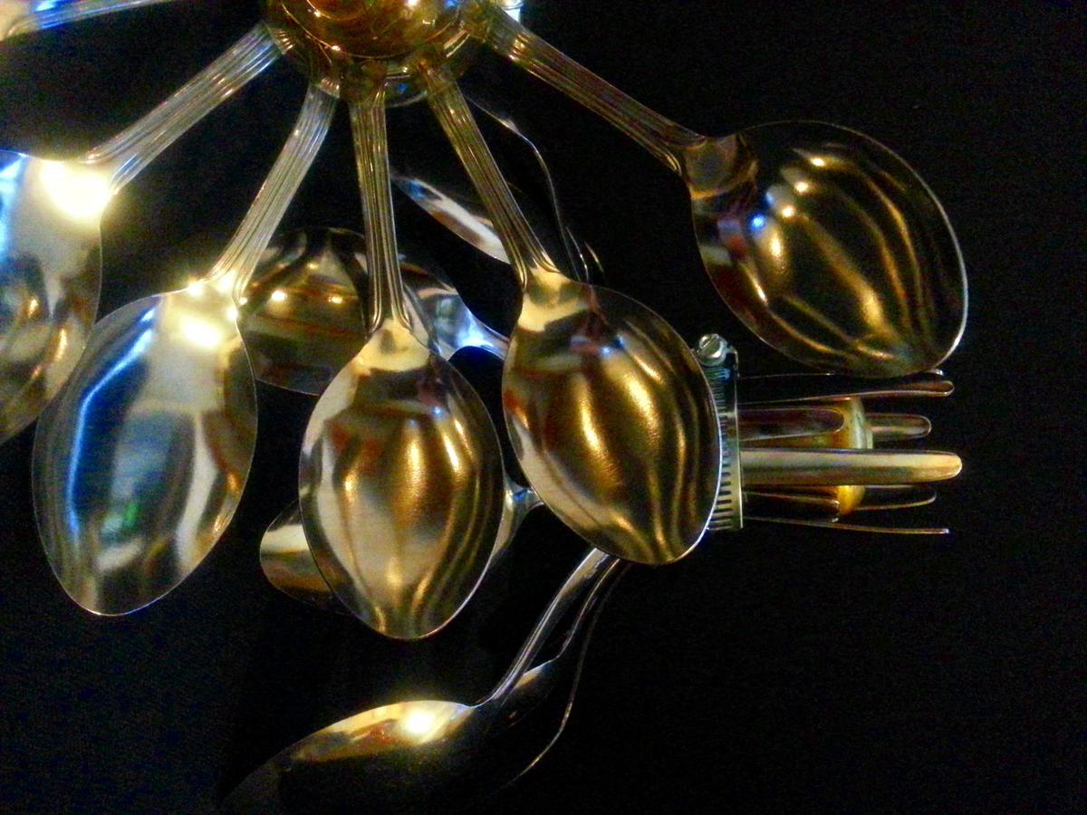 De cucharas a lámparas