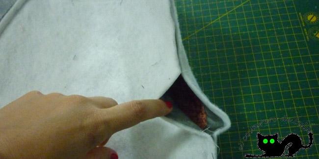 Dejamos un hueco por el que damos la vuelta al trabajo