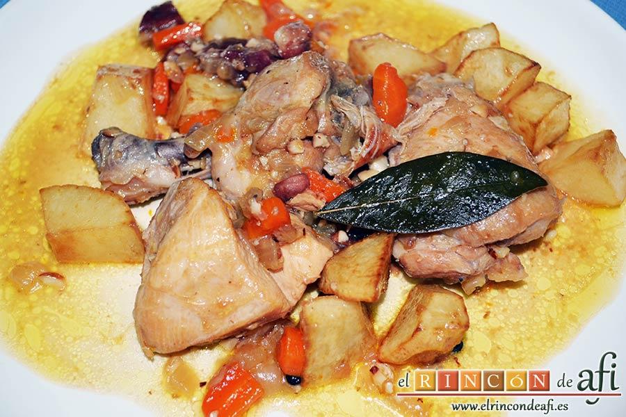 Pollo con salsa de almendras, sugerencia de presentación