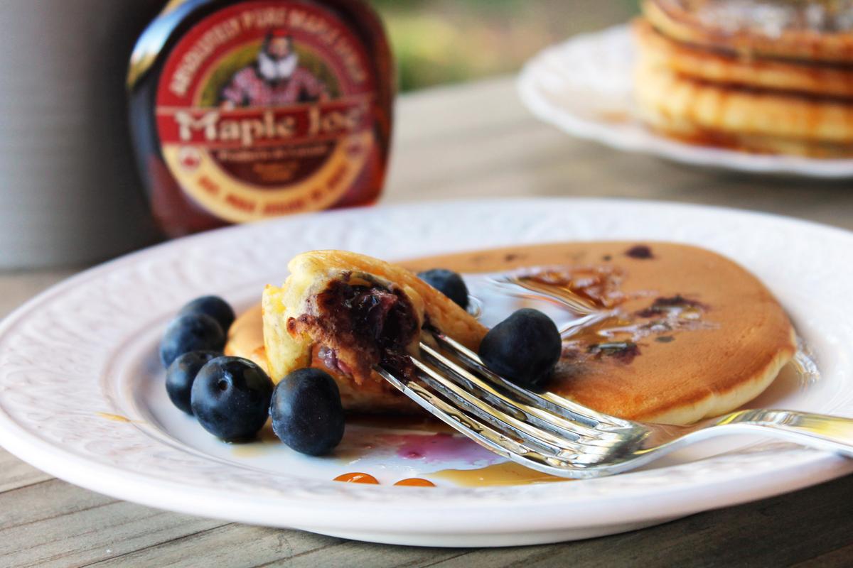 COMO HACER TORTITAS CON ARANDANOS RECETA AMERICANA_BLOG COOKING EXPERIENCES