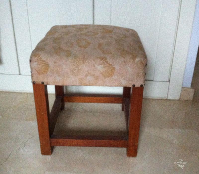 How to redo an old fashioned stool with some fake grain sack fabric | Via www.sweethings.net 