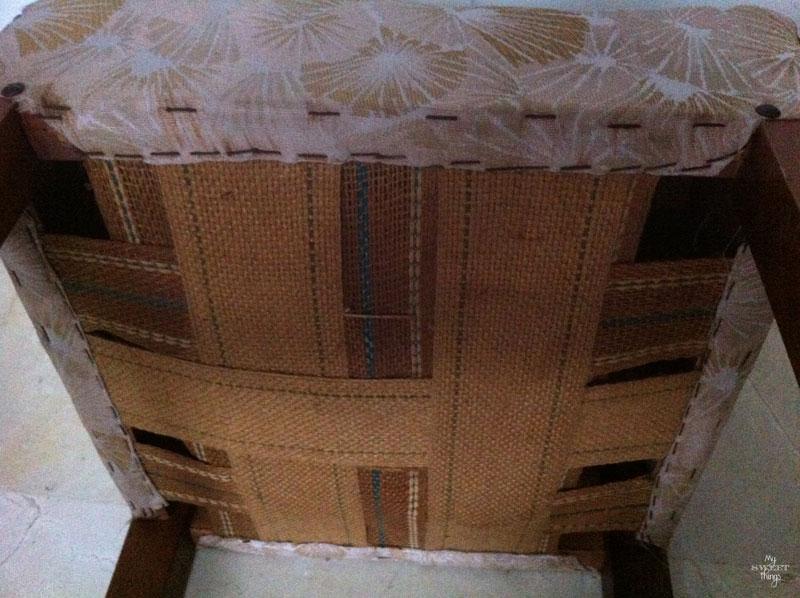 How to redo an old fashioned stool with some fake grain sack fabric | Upholster | Via www.sweethings.net 