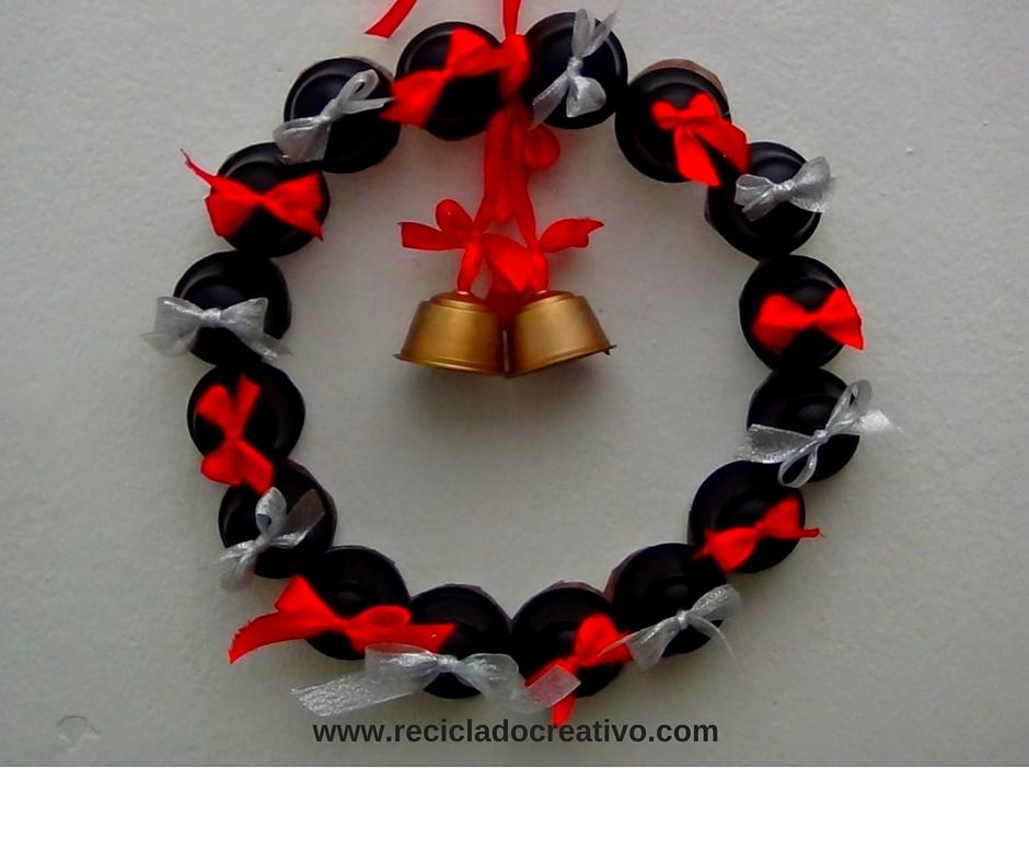 Decoraciones de navidad con cápsulas de café (267)