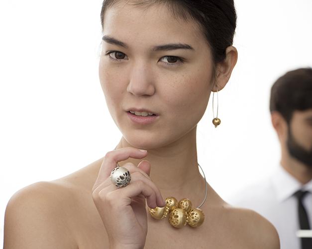 5 Galería. Joyas de de diseño_Claudia Lira_Joanne Mc Kay_Zaunick_PuroDiseño_Ana López_fashion blogger peruana_peru fashion blogger_blog fashion everywhere_www.fashioneverywhere.pe_1 (30)