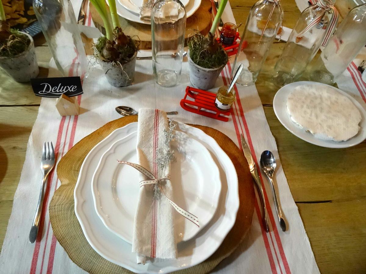 como poner la mesa de navidad