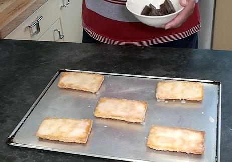 Milhojas de Nata (crema de leche)58