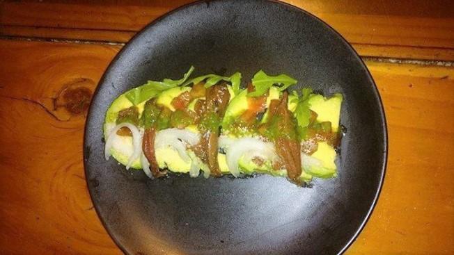 Ensalada de aguacate y anchoas