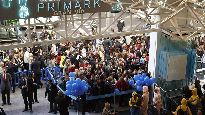 PRIMARK_DISEÑO_INTERIORES_COMERCIAL
