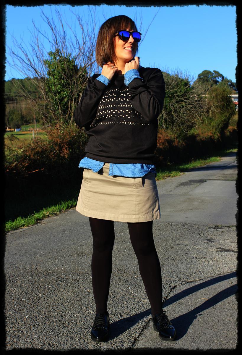 Look con sudadera chic