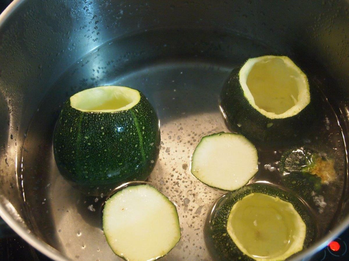 calabacín relleno de verduras