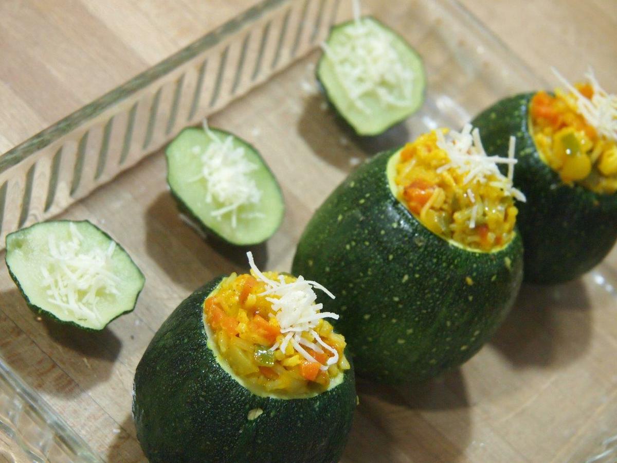 calabacín relleno de verduras