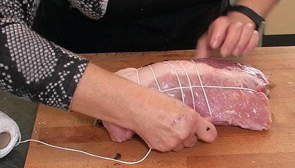 Lomo relleno de jamón y setas47