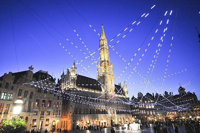 Udeyismail / shutterstock.com