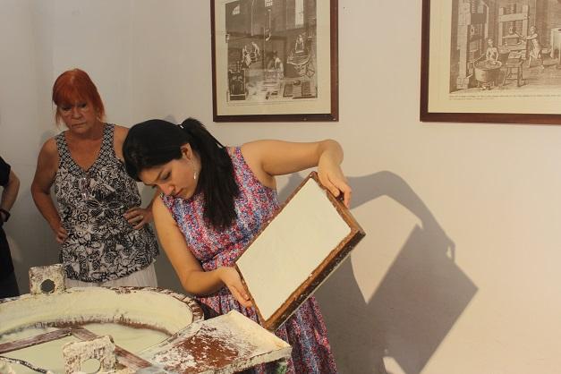 Roxana Ramos_LETTRA_trabajo en papel a mano_arte_paper_agendas 2016_blog fashion everywhere por ana lópez jiménez_fashion blogger_www.fashioneverywhere.pe_1 (25)